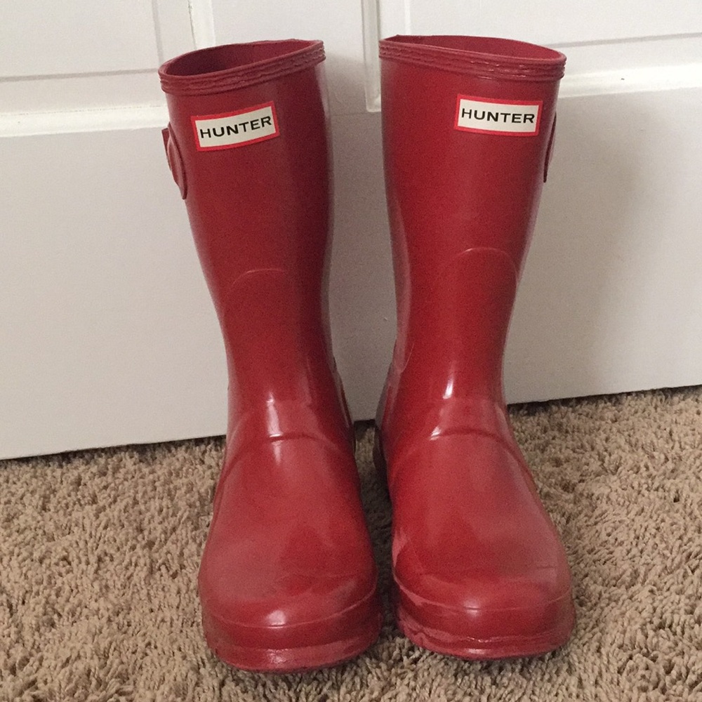 Red short Hunter rain boots